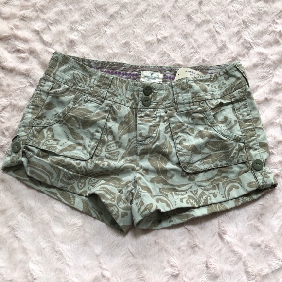 NWT American Eagle shorts size 2 - Picture 2 of 3